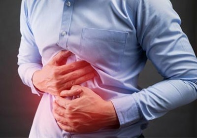 رفلاکس معده چیست ؟ علائم و روش درمان