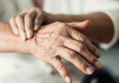 آیا پارکینسون درمان دارد؟ هه چیز درباره‌ی پارکینسون