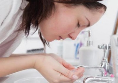 بهترین شوینده  صورت چیست؟