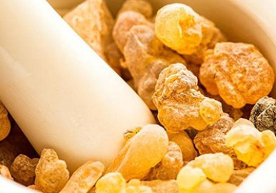کندر چیست و چه کاربردهایی دارد؟
